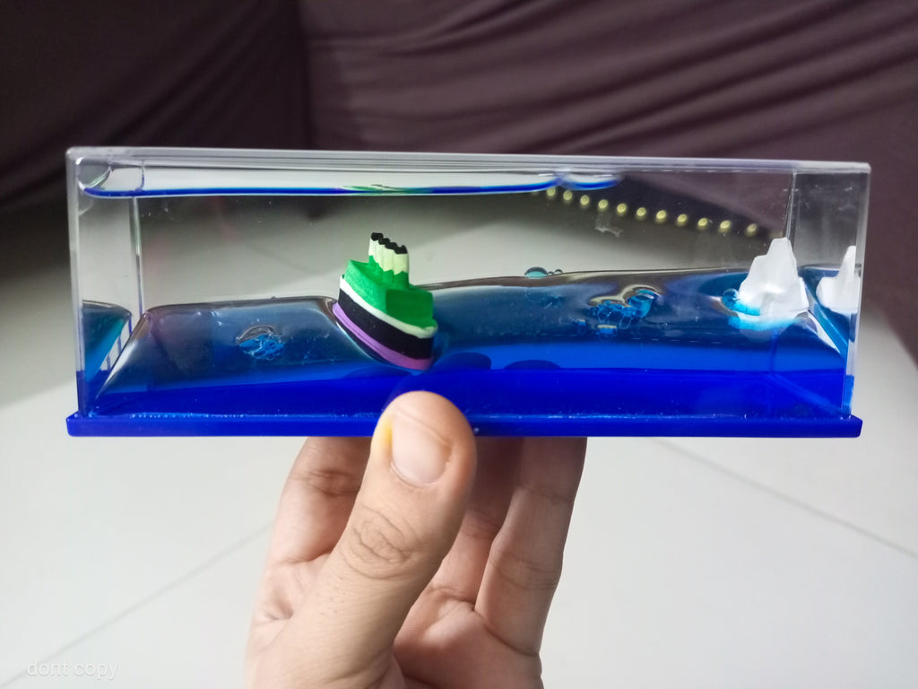 Titanic Unsinkable Fluid Drift Case